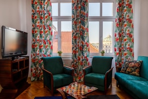 Superior-Apartment, 1 Schlafzimmer, Stadtblick, Turm (25 Sw. Marka Street) | 1 Schlafzimmer, individuell dekoriert, individuell eingerichtet
