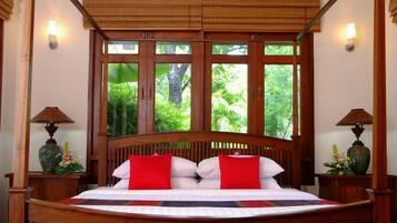 Jacuzzi Villa | Meja kerja, tempat tidur lipat/tambahan, dan Wi-Fi gratis