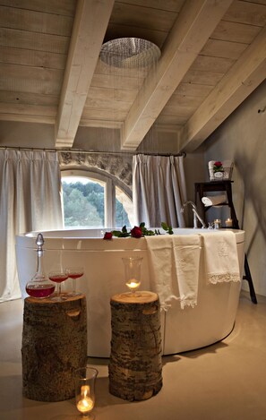 Suite | Baignoire relaxante profonde