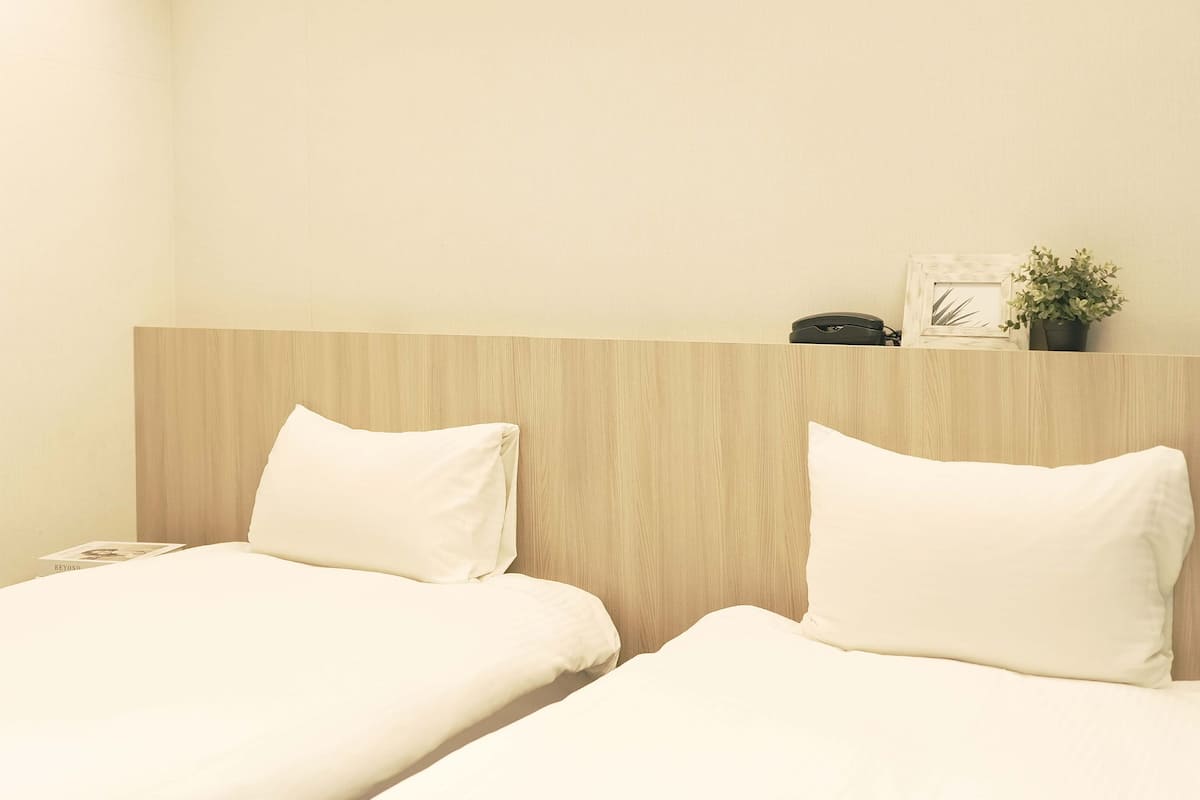 Run of House - Without Parking | Roupas de cama premium, cortinas blackout, Wi-Fi de cortesia