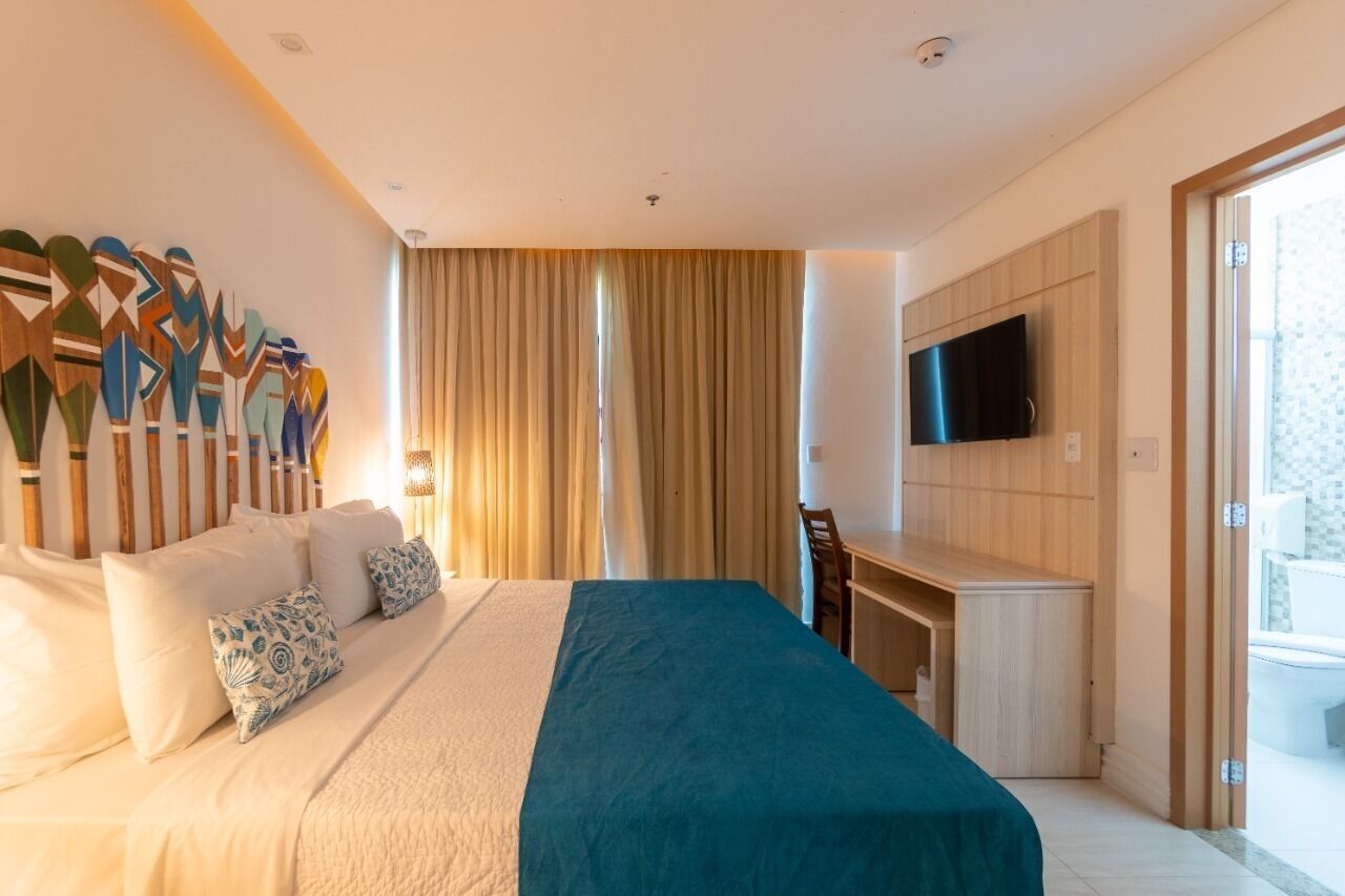 Minibar, bureau, espace de travail pour ordinateur portable