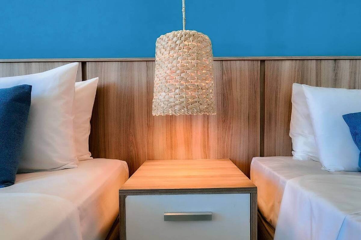 standard triple room | minibar, desk, laptop workspace, free wifi