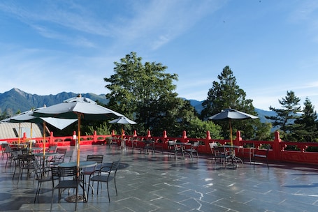 Terrace/patio. Lishan Guest House
