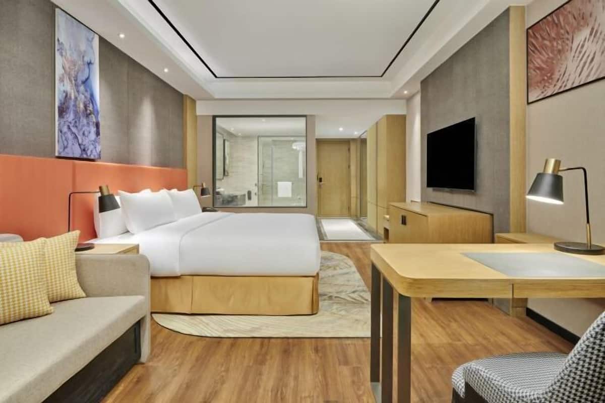 1 bedroom, premium bedding, down duvets, pillow-top beds