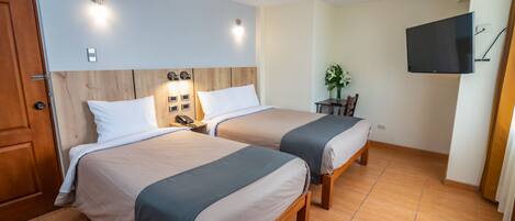 Standard Double Room | Laptop workspace, free WiFi, bed sheets