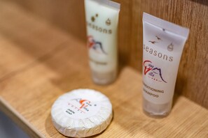 Chambre Exécutive, 1 grand lit | Salle de bain