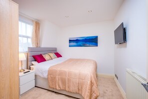 Apartment, 1 Bedroom | 1 bedroom, iron/ironing board, free WiFi - Marylebone Apartments (London)