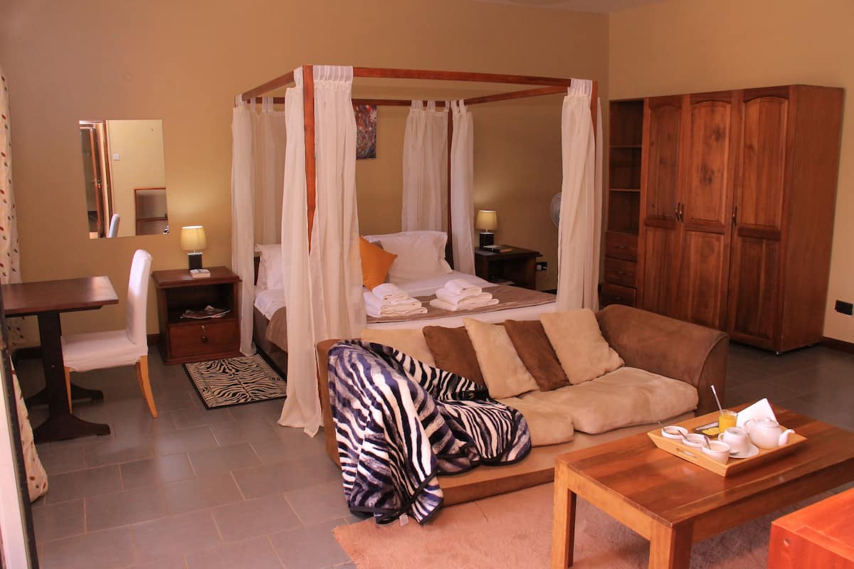 Family Duplex, 2 Bedrooms | 1 bedroom, soundproofing, iron/ironing board (on request)