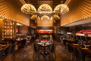 7 restaurants, breakfast, lunch, dinner served; international cuisine