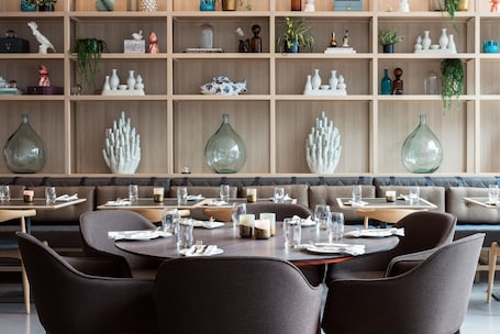 Restaurante. Quality Hotel Pond