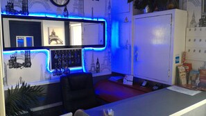 Reception - Hotel Le Parisien (Reims)