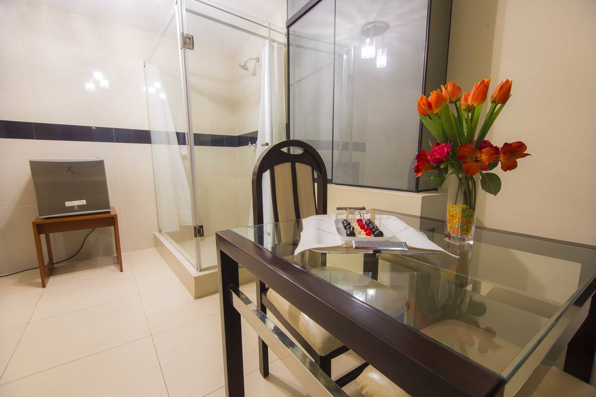 double room | 1 bedroom, premium bedding, down duvets, pillow-top beds