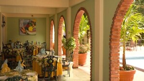 Breakfast area - The Mandeville Hotel (Mandeville)