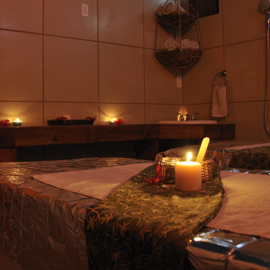 Couples treatment rooms, body treatments, aromatherapy