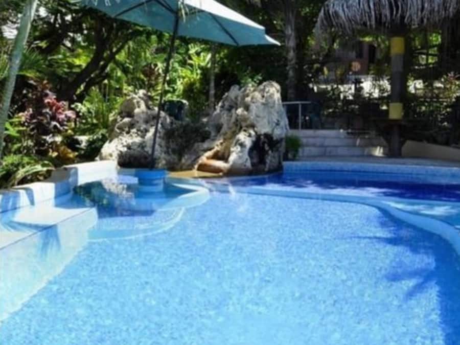 Bañera de hidromasaje exterior