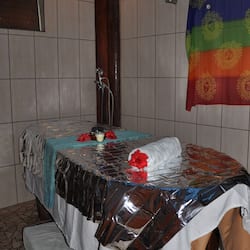 Couples treatment rooms, body treatments, aromatherapy