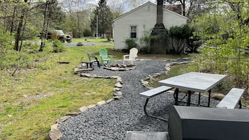 Bridge Cottage | Terrace/patio