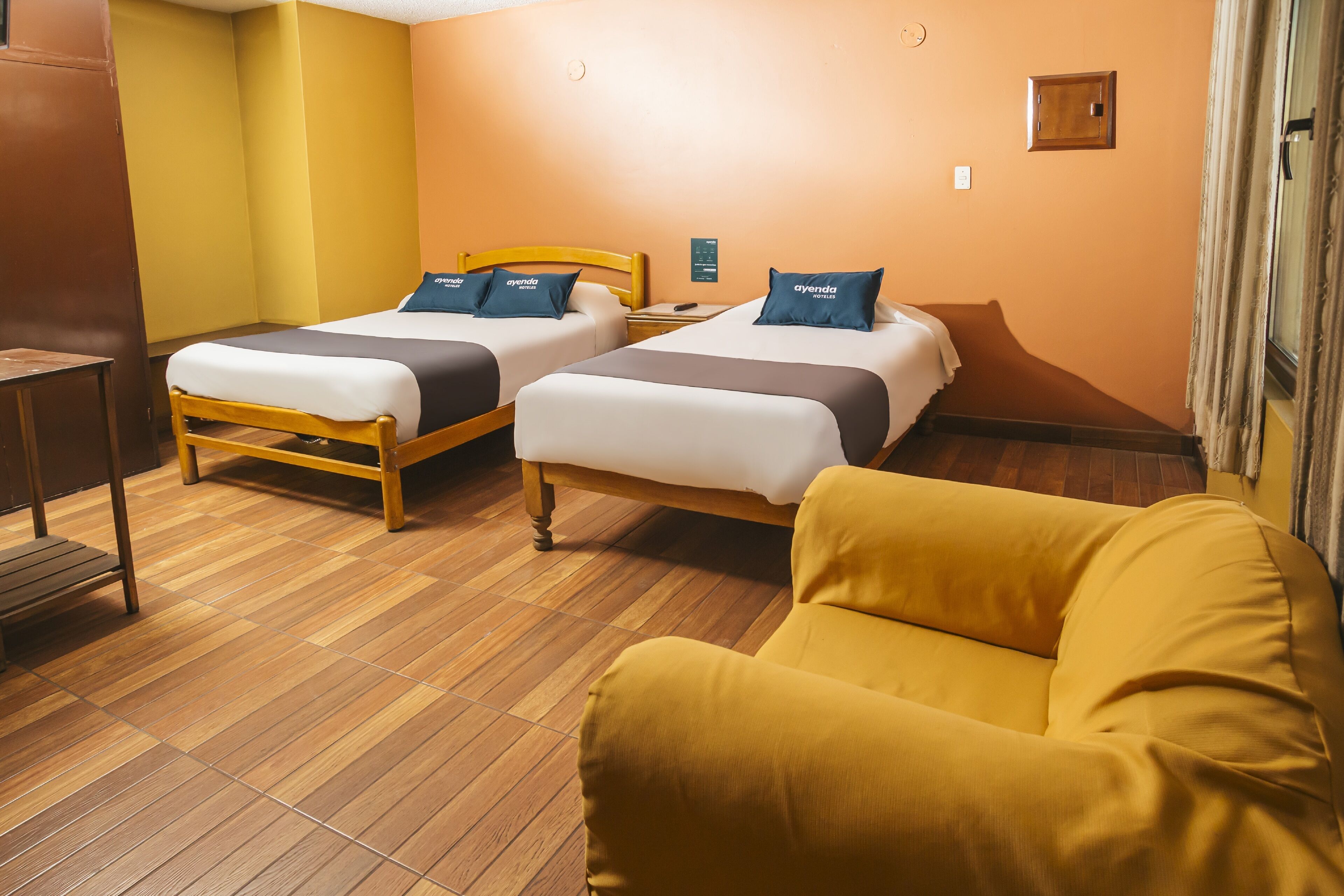 triple room | 1 bedroom, hypo-allergenic bedding, in-room safe, desk