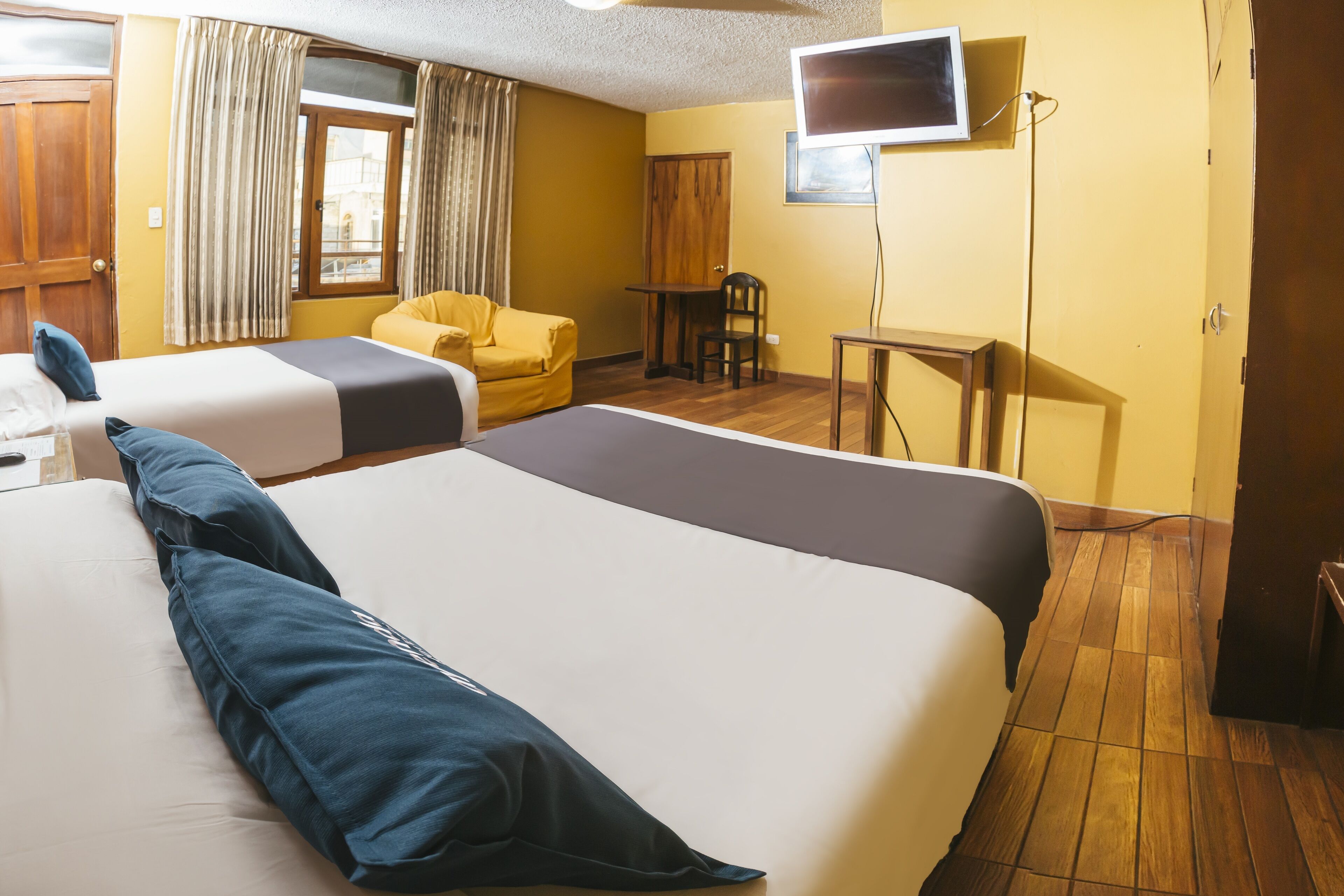 triple room | 1 bedroom, hypo-allergenic bedding, in-room safe, desk