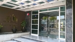 Property entrance - Hotel Mary (Celaya)