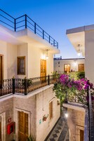 Triple Room | Garden view