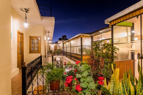 Majestad Boutique Hotel