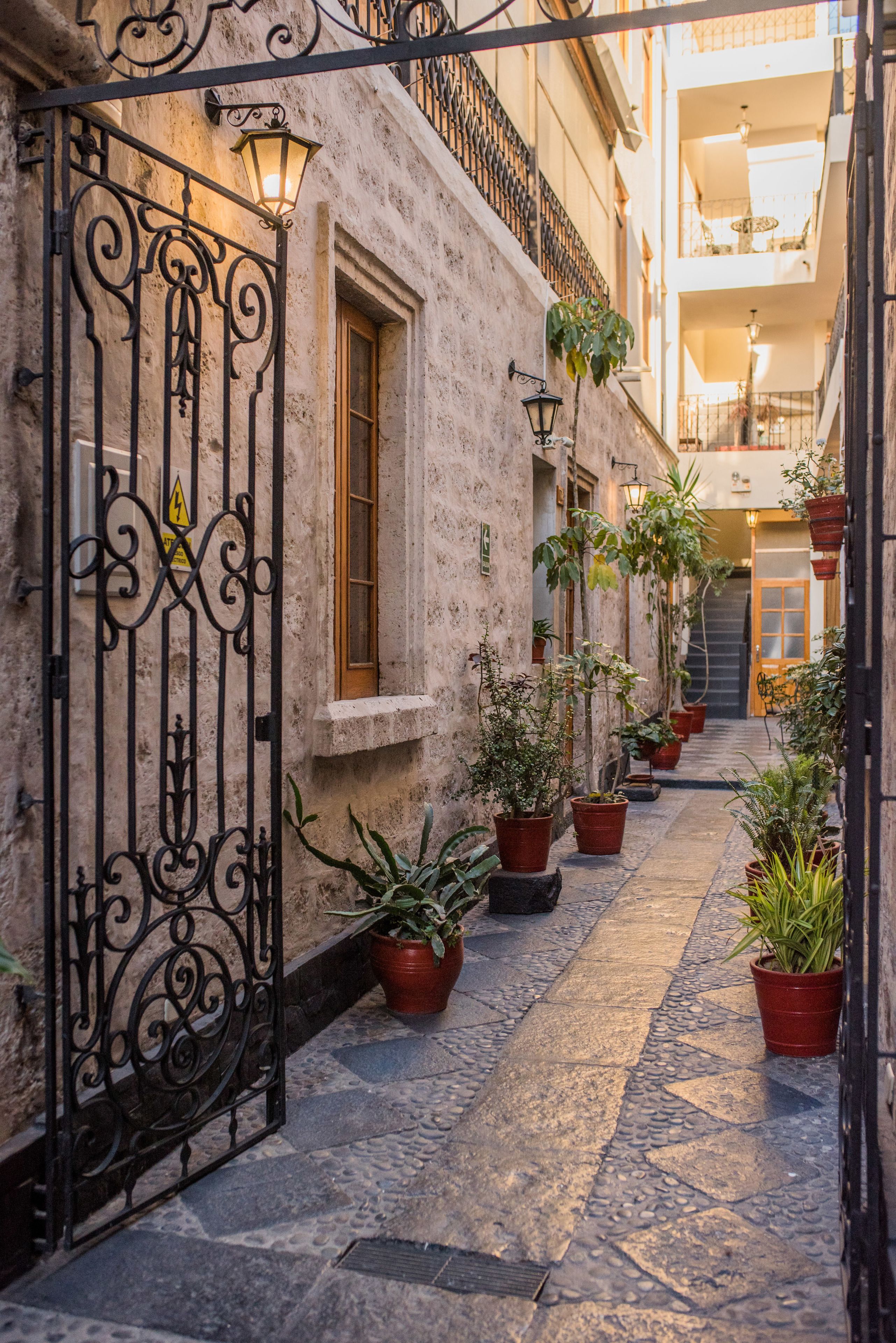 twin room | living area | plasma tv