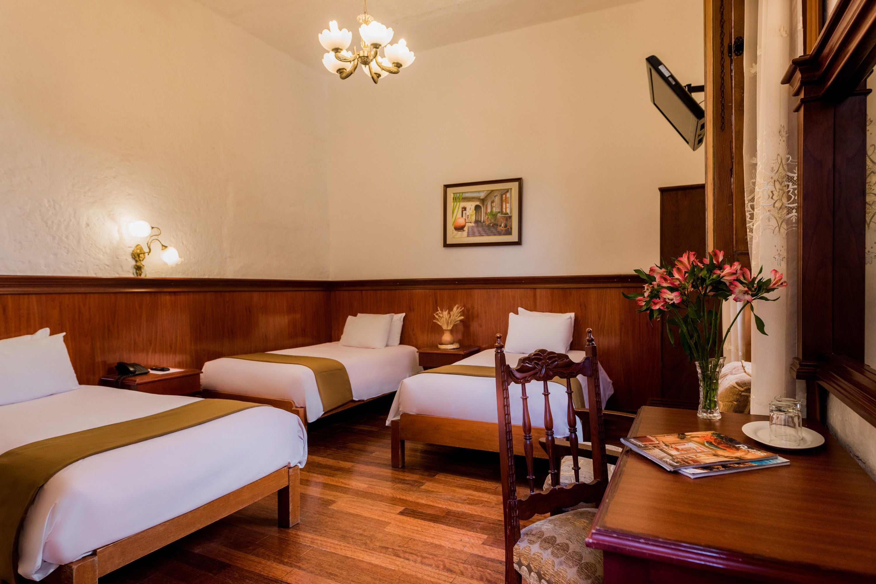 triple room | desk, rollaway beds, free wifi, bed sheets