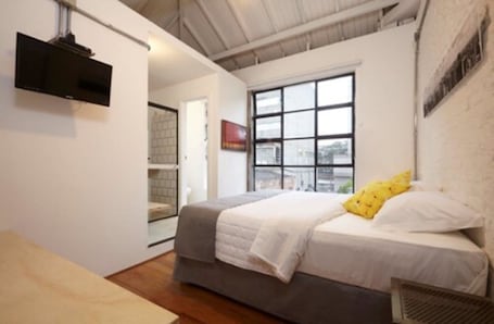 Minibar, caja de seguridad en la habitación y cortinas blackout