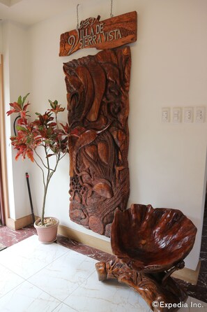 Interior detail - Villa de Sierra Vista (Puerto Princesa)