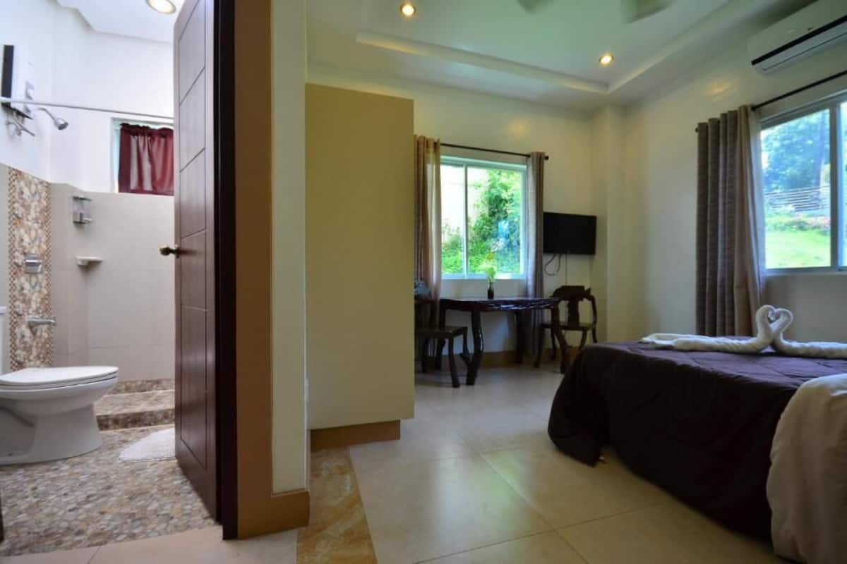 Standard Twin Room | Premium bedding, in-room safe, desk, free WiFi