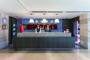 Reception - Fish Hotel Hualien (Hualien City)