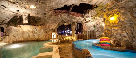 Spa tub, steam room, hot springs