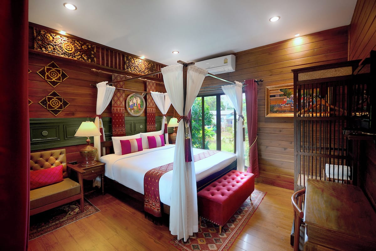 Superior Double Room | Desk, free WiFi, bed sheets