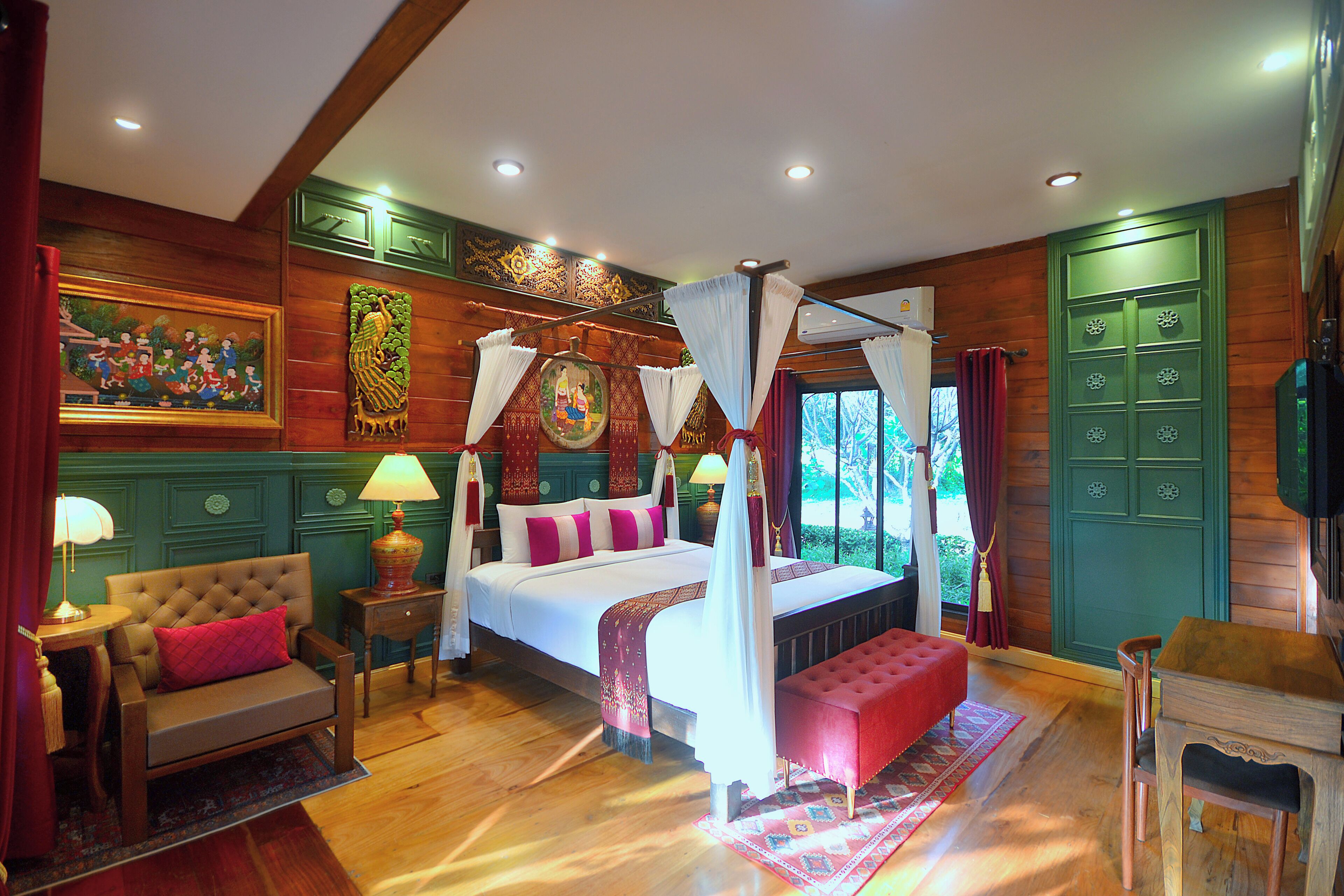 Superior Bungalow Double | Desk, free WiFi, bed sheets