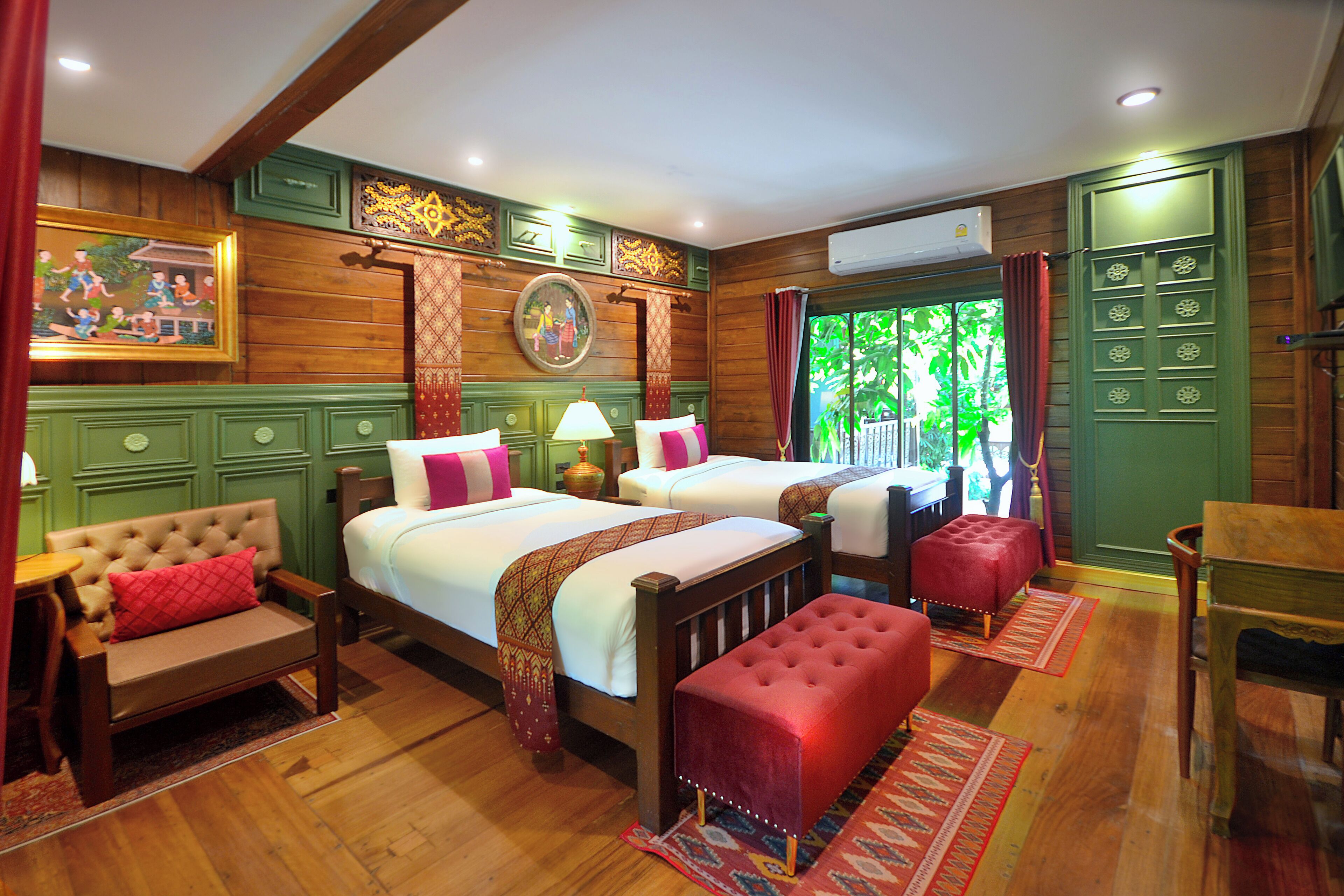 Superior Bungalow Twin  | Desk, free WiFi, bed sheets