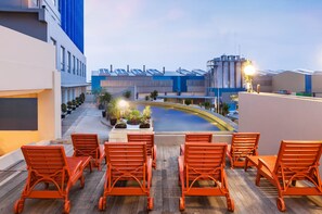 Outdoor pool - PrimeBiz Cikarang (Cikarang)