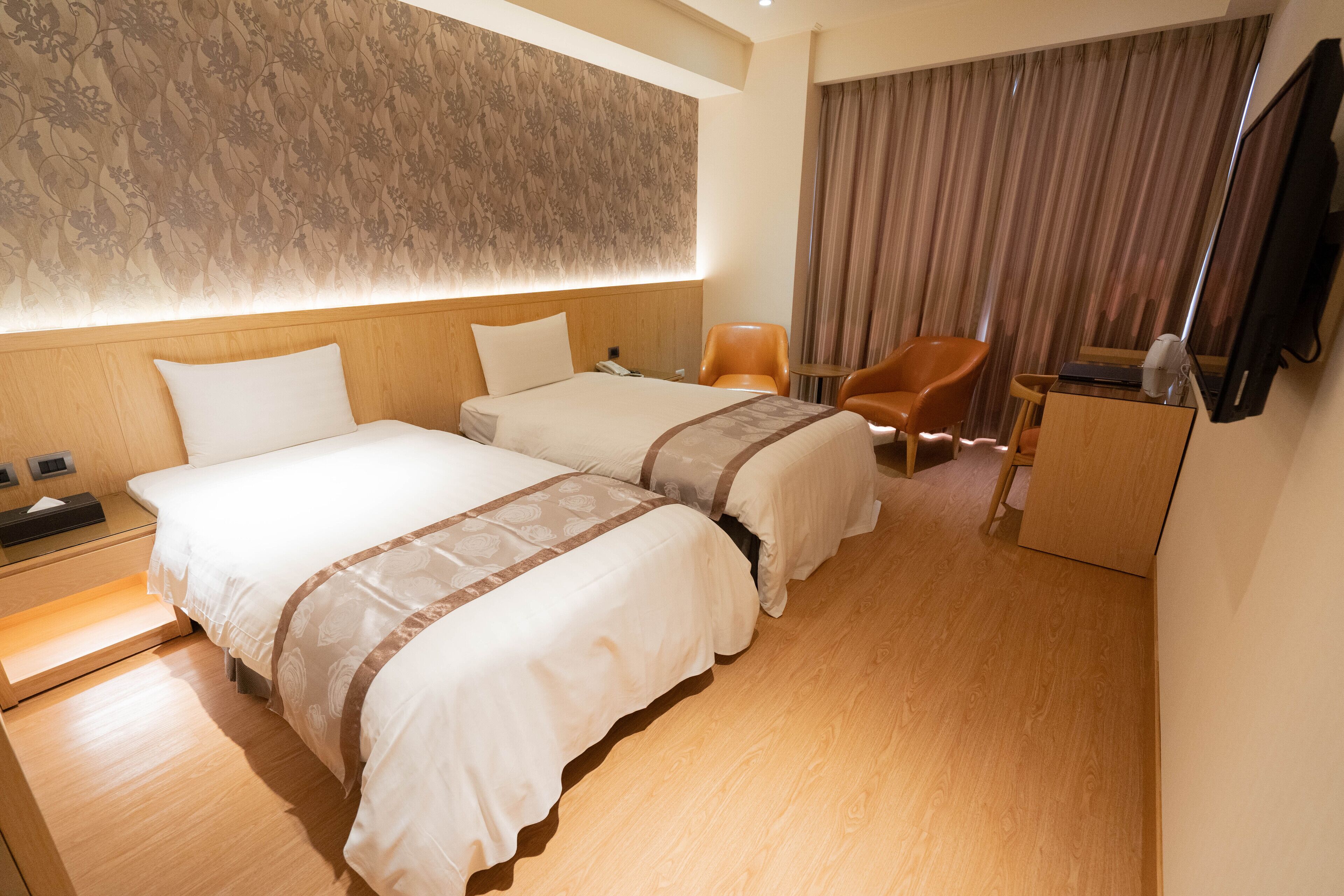 elite twin room | minibar, in-room safe, desk, blackout curtains