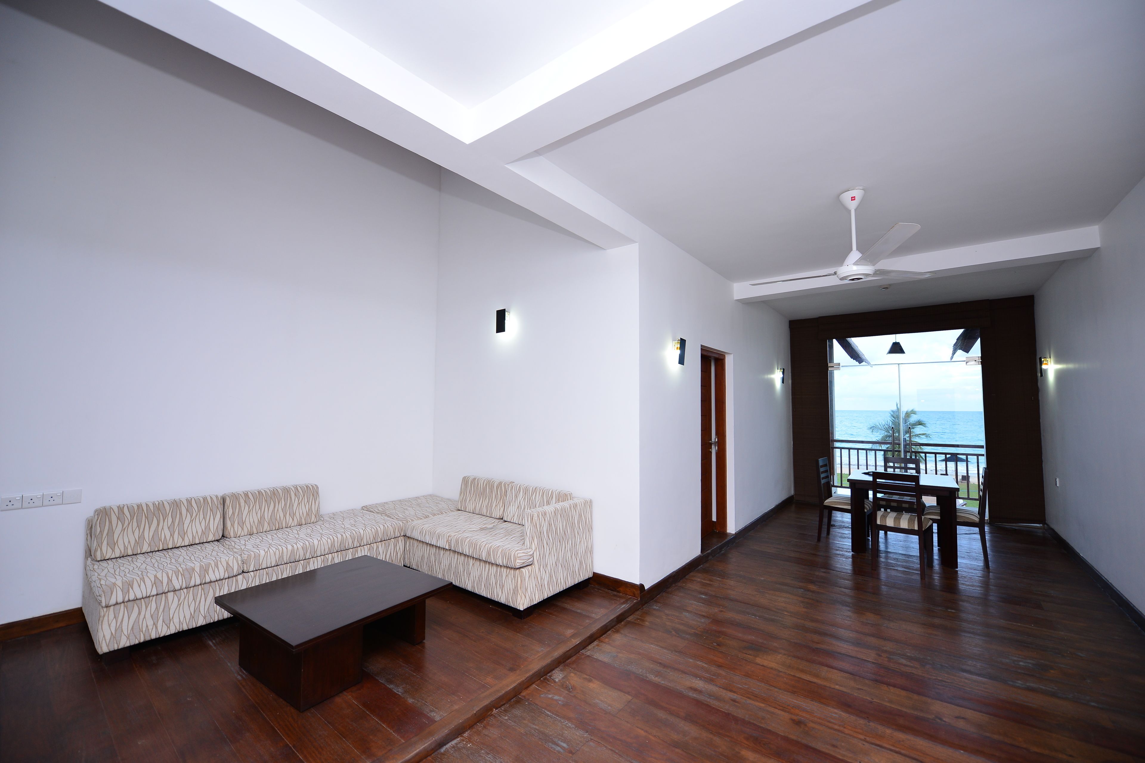 luxury room | in-room safe, desk, soundproofing, free wifi