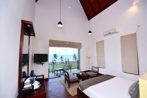 Luxury Room - Laya Waves (Pasikuda)