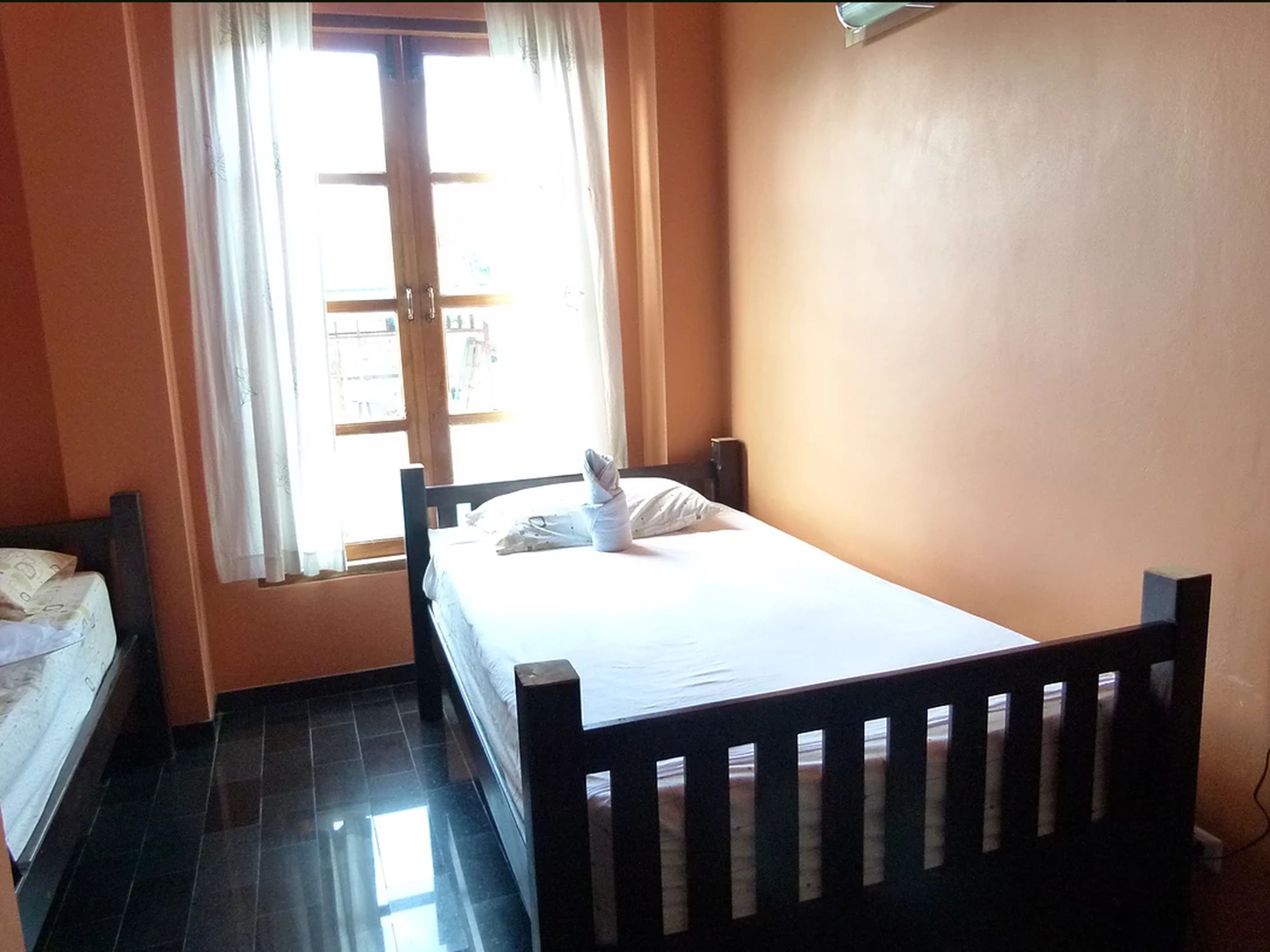 family room | in-room safe, desk, blackout curtains, free cots/infant beds