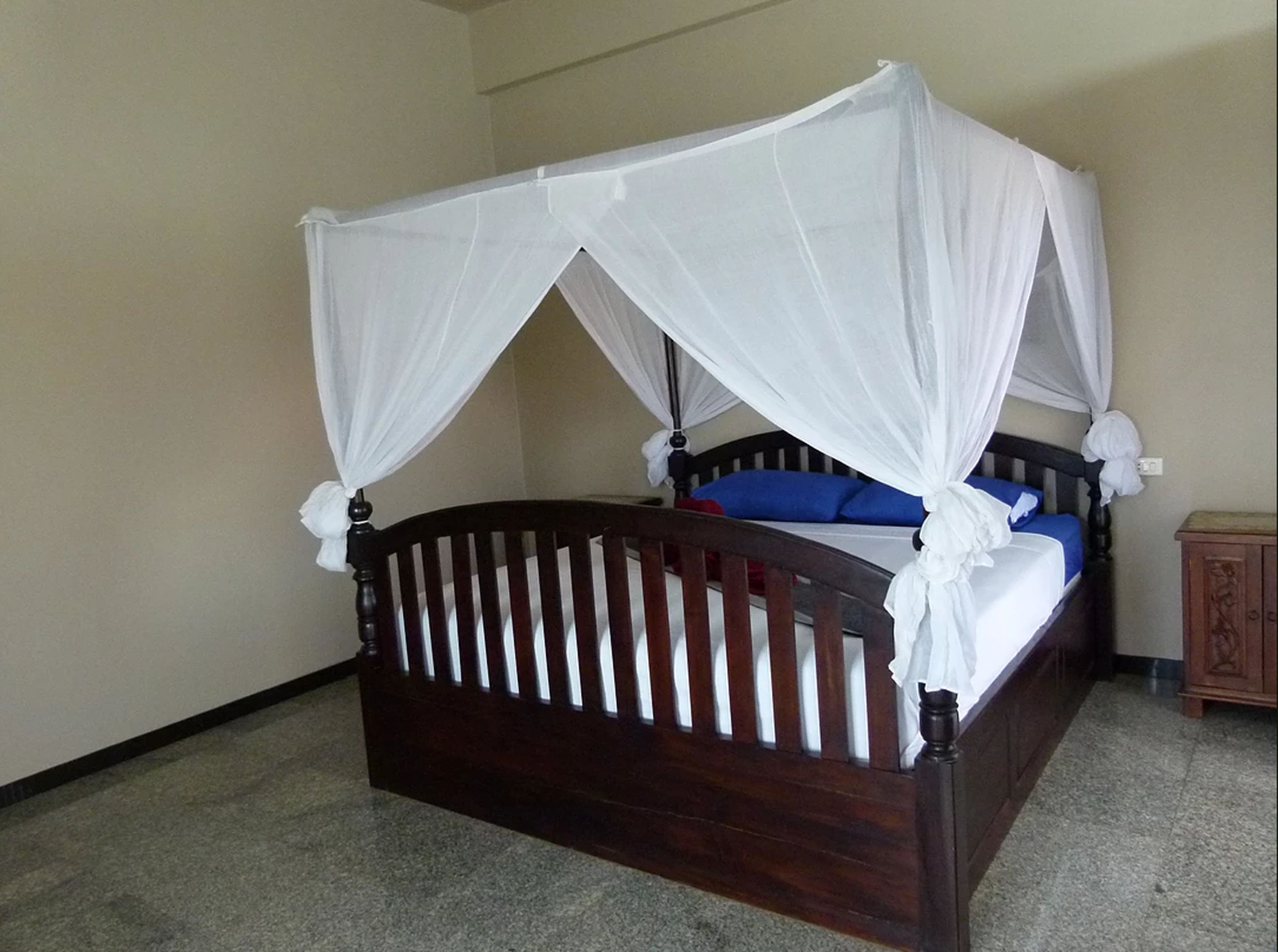 deluxe double room | in-room safe, desk, blackout curtains, free cots/infant beds