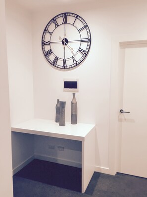 อพาร์ทเมนท์, 2 ห้องนอน | 2 ห้องนอน, เครื่องนอนระดับพรีเมียม, เตารีด/โต๊ะรีดผ้า, เปล/เตียงเด็กอ่อน