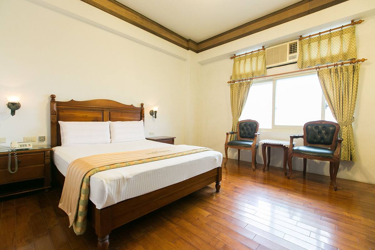 Superior Double Room | Desk, rollaway beds, free WiFi