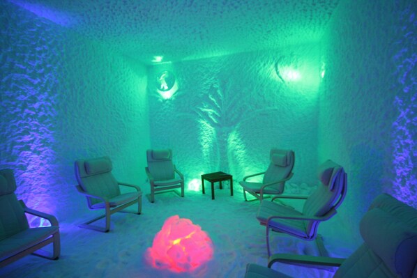 Body treatments, hydrotherapy, aromatherapy, deep-tissue massages