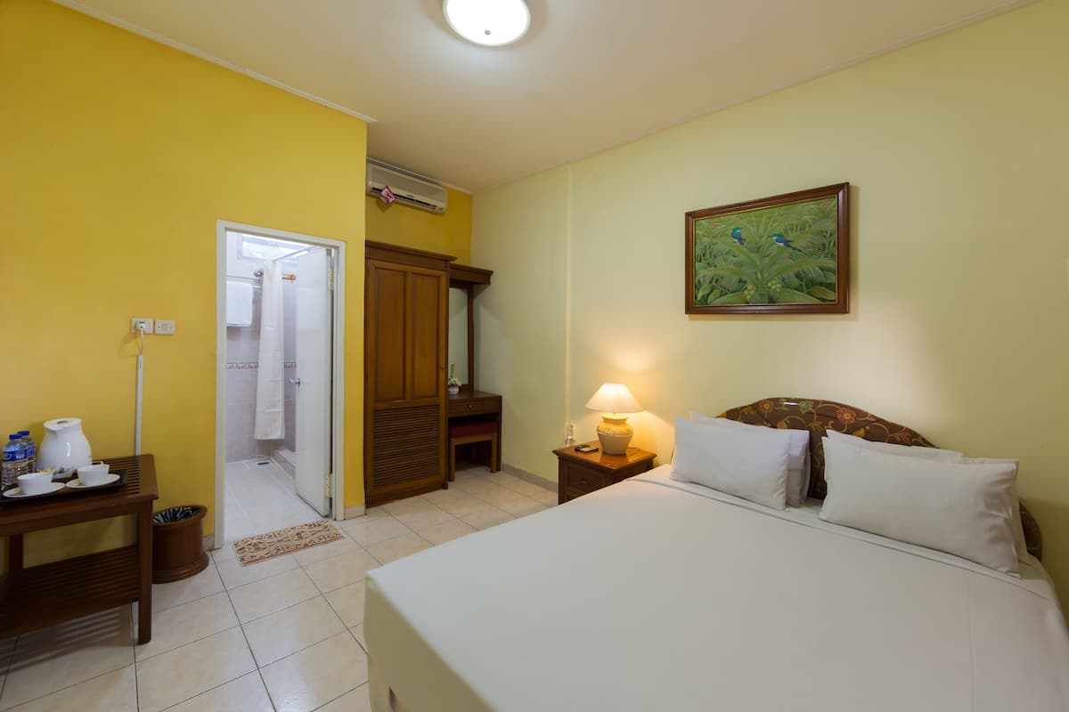 Standard Double Room | Free WiFi