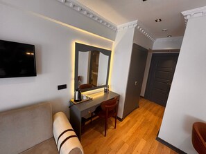 Superior Double or Twin Room | Living area