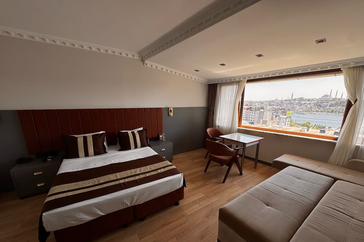 Deluxe Double or Twin Room, Sea View