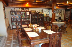 Café da manhã, almoço e jantar