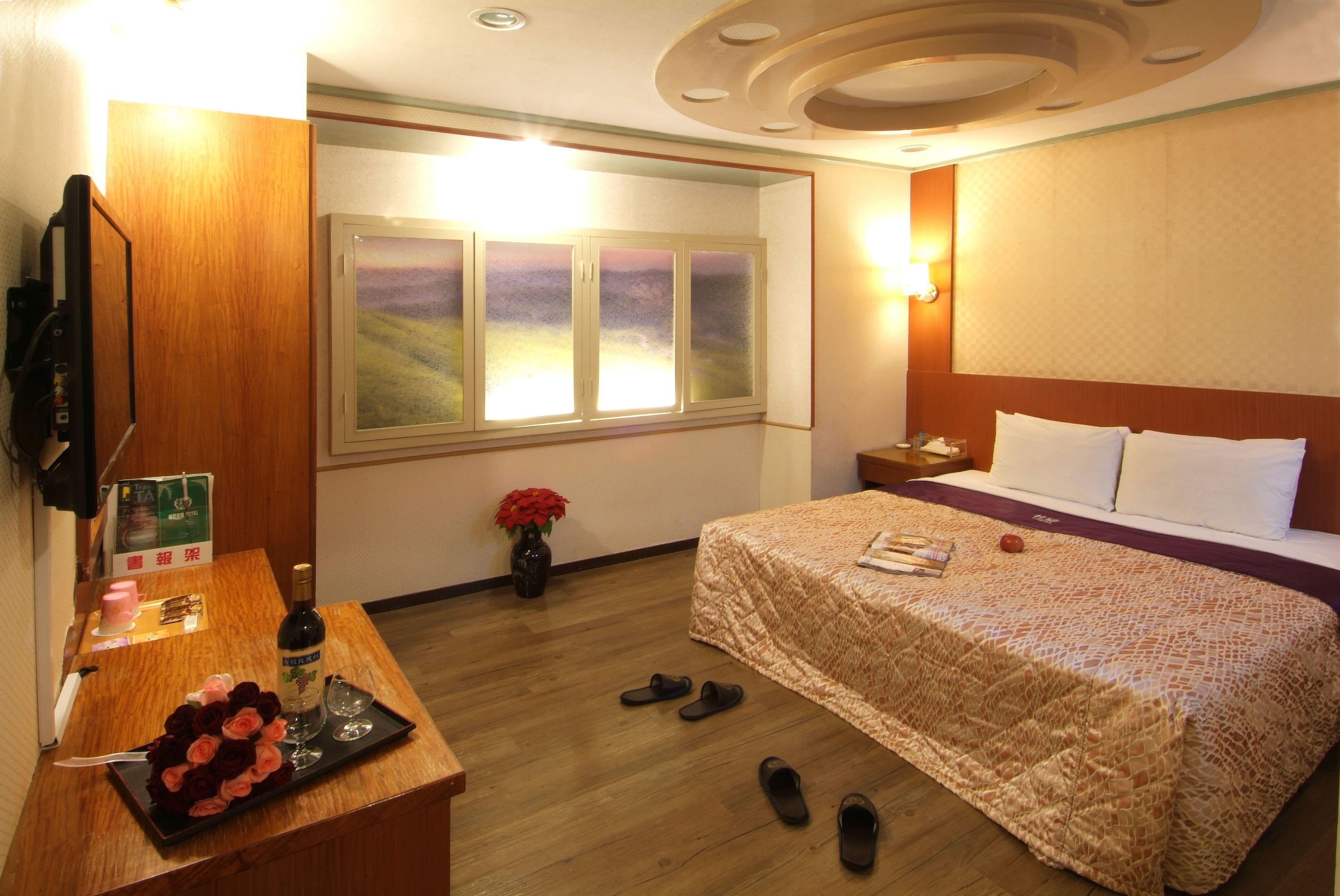 Superior Double Room, No Windows | Premium bedding, free WiFi, bed sheets